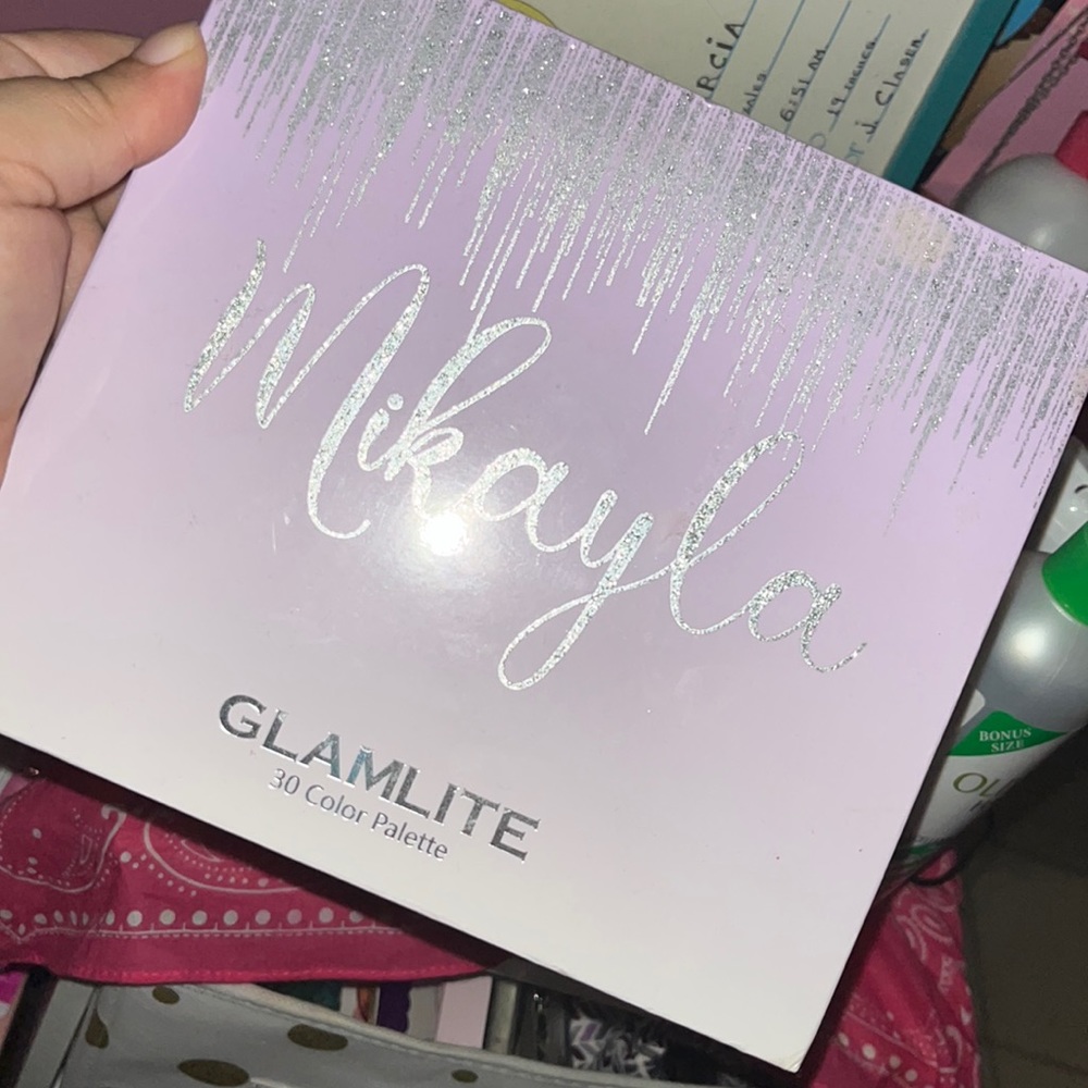 Glam light makayla pallet